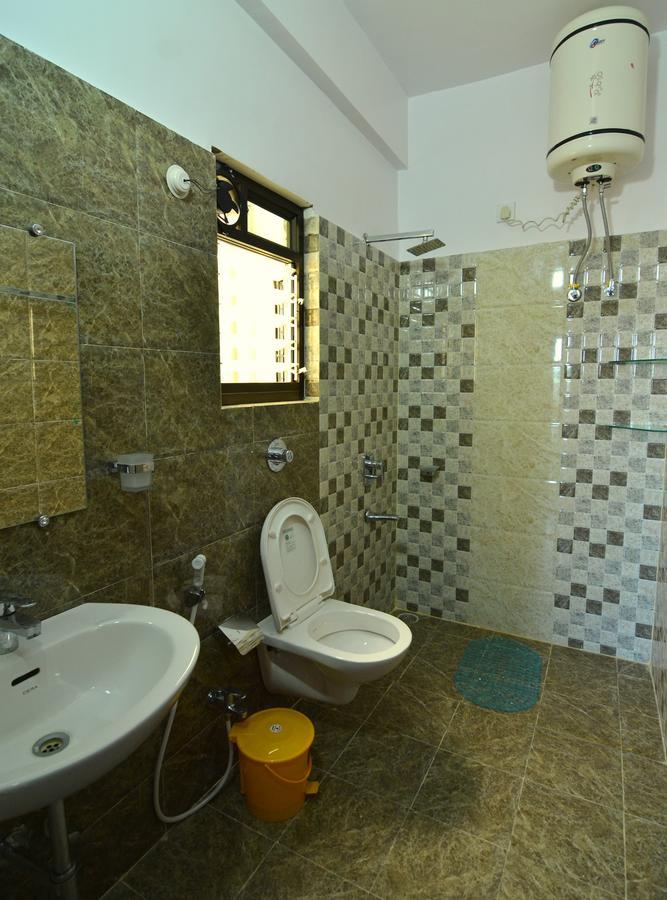 Tulip Residency Hotel Dibrugarh Buitenkant foto