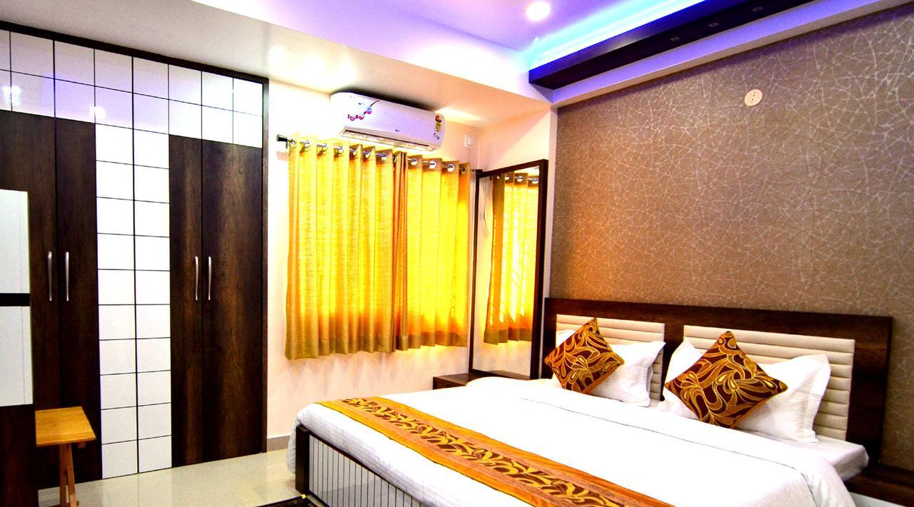 Tulip Residency Hotel Dibrugarh Buitenkant foto